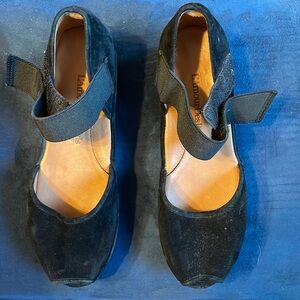 L’Amour Drs Pieds Black Amadour Leather Peep Toe Platform Sandals